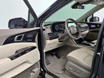 2022 Kia Carnival с пробегом 35 056 км