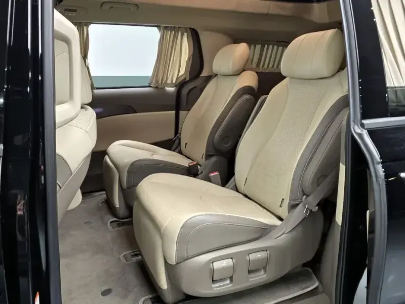 2022 Kia Carnival с пробегом 35 056 км