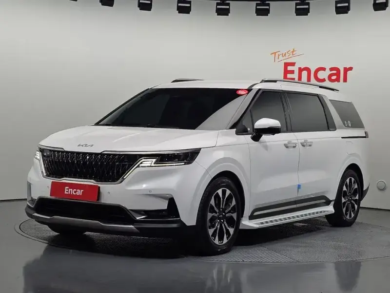 2022 Kia Carnival с пробегом 36 206 км
