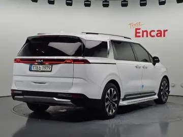 2022 Kia Carnival с пробегом 36 206 км