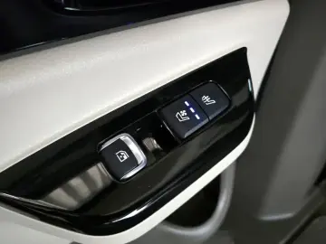2022 Kia Carnival с пробегом 35 056 км