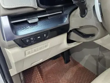 2023 Kia Carnival с пробегом 61 702 км
