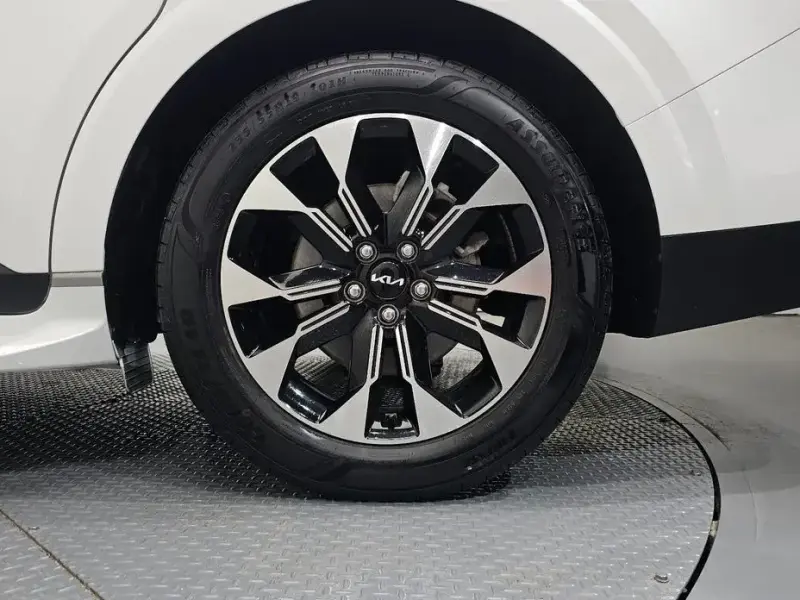 2022 Kia Carnival с пробегом 36 206 км