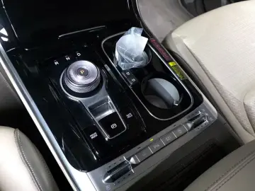 2022 Kia Carnival с пробегом 71 600 км