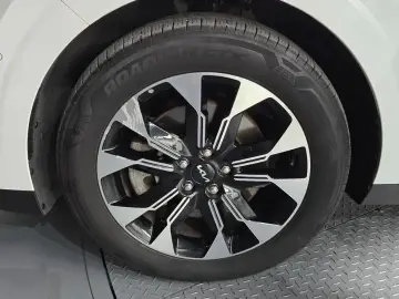 2023 Kia Carnival с пробегом 65 792 км