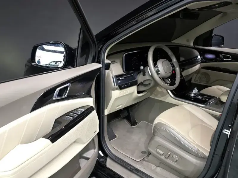 2022 Kia Carnival с пробегом 71 600 км