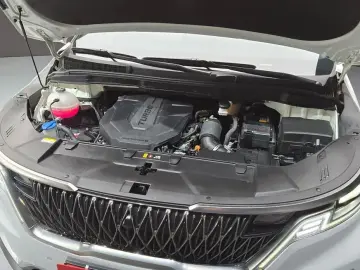 2023 Kia Carnival с пробегом 65 792 км