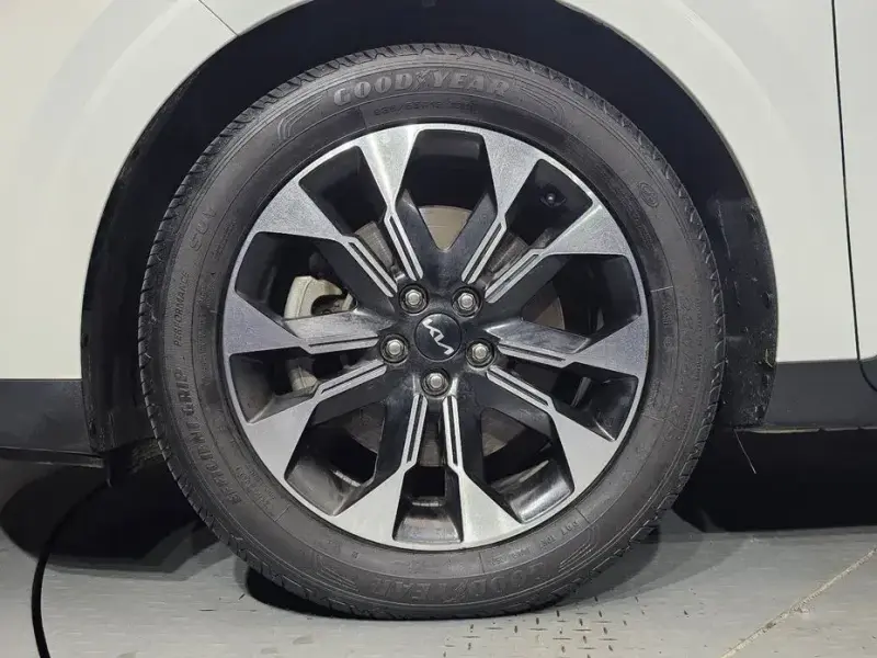 2022 Kia Carnival с пробегом 140 957 км