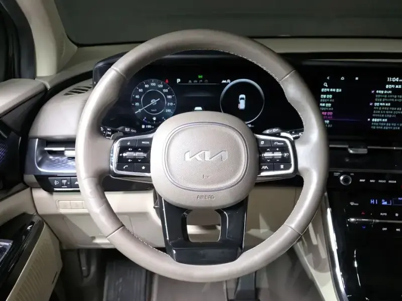 2022 Kia Carnival с пробегом 71 600 км
