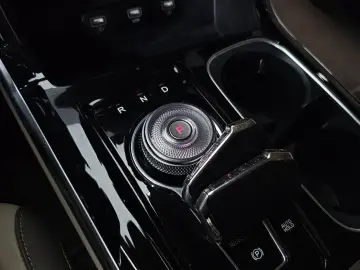 2022 Kia Carnival с пробегом 140 957 км