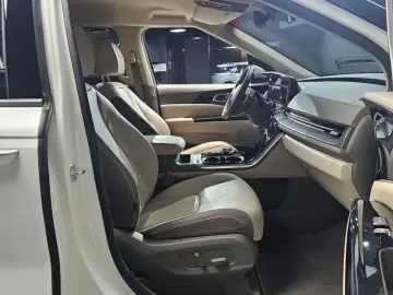 2022 Kia Carnival с пробегом 140 957 км