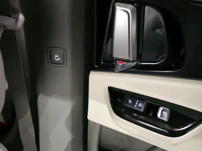 2022 Kia Carnival с пробегом 71 600 км