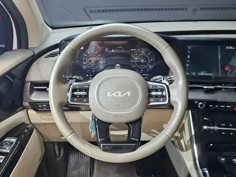 2022 Kia Carnival с пробегом 140 957 км