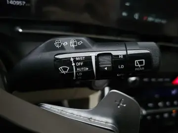 2022 Kia Carnival с пробегом 140 957 км