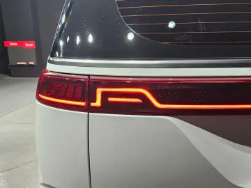 2022 Kia Carnival с пробегом 140 957 км