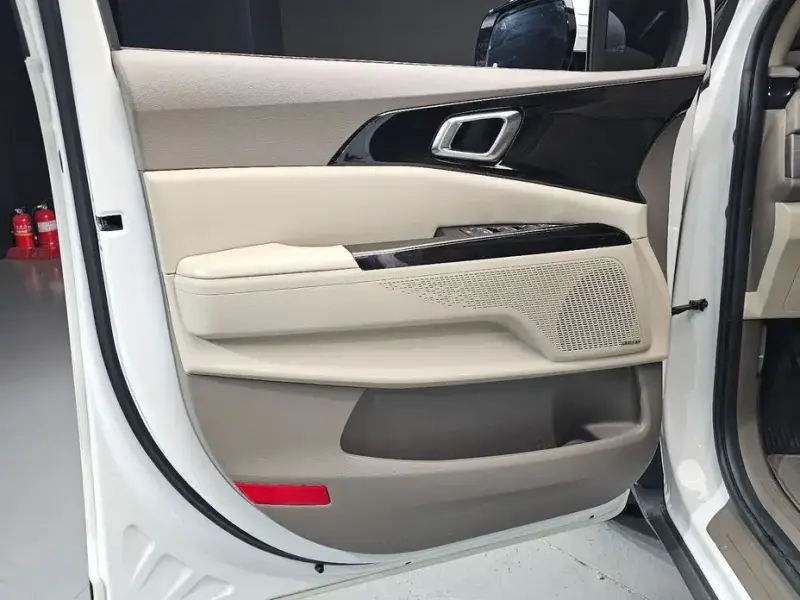 2022 Kia Carnival с пробегом 140 957 км