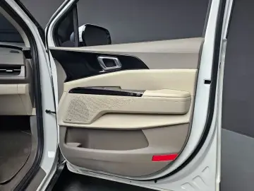 2022 Kia Carnival с пробегом 140 957 км