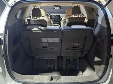2022 Kia Carnival с пробегом 140 957 км