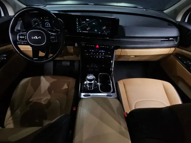 2022 Kia Carnival с пробегом 105 968 км