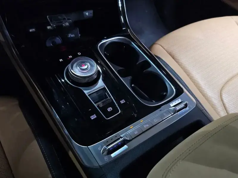 2022 Kia Carnival с пробегом 105 968 км