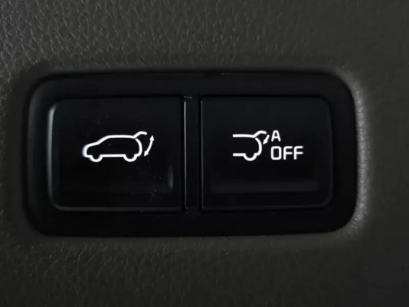 2023 Kia Carnival с пробегом 65 792 км