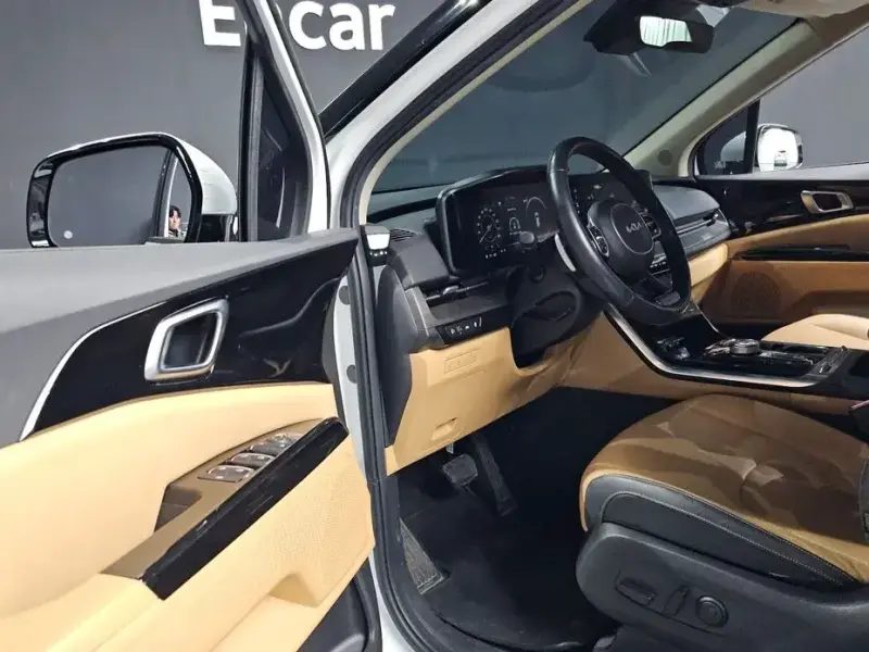 2022 Kia Carnival с пробегом 105 968 км