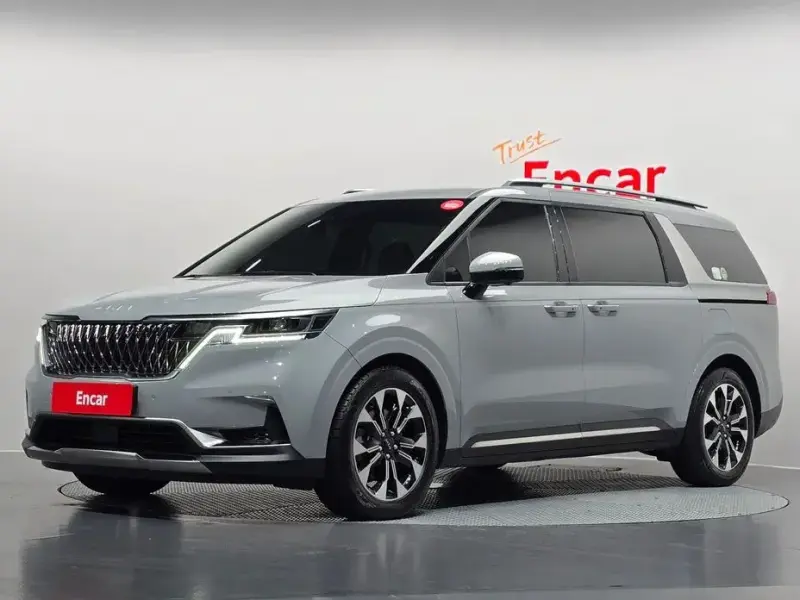 2023 Kia Carnival с пробегом 81 363 км