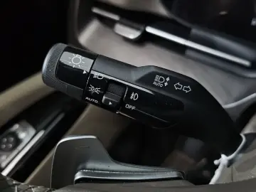 2022 Kia Carnival с пробегом 140 957 км