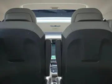 2023 Kia Carnival с пробегом 65 792 км