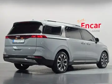 2023 Kia Carnival с пробегом 81 363 км