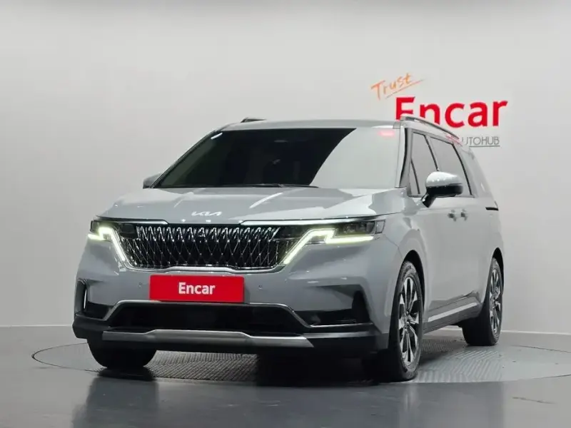 2023 Kia Carnival с пробегом 81 363 км
