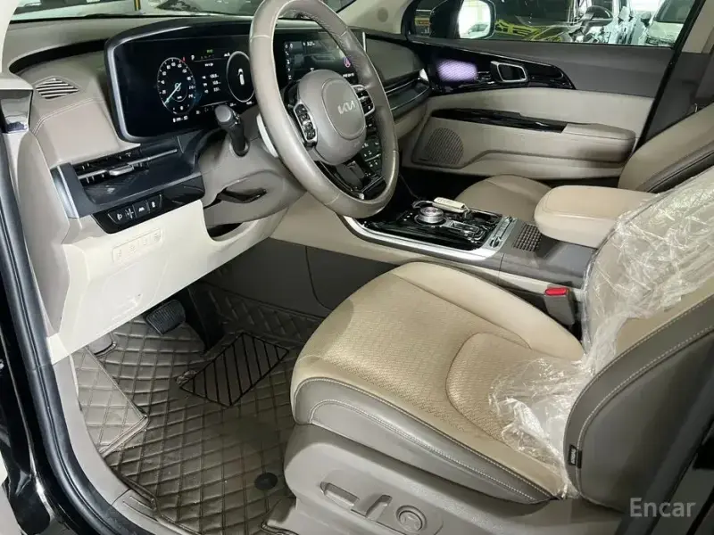 2022 Kia Carnival с пробегом 70 000 км