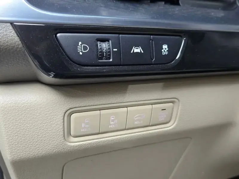 2021 Kia Carnival с пробегом 145 547 км