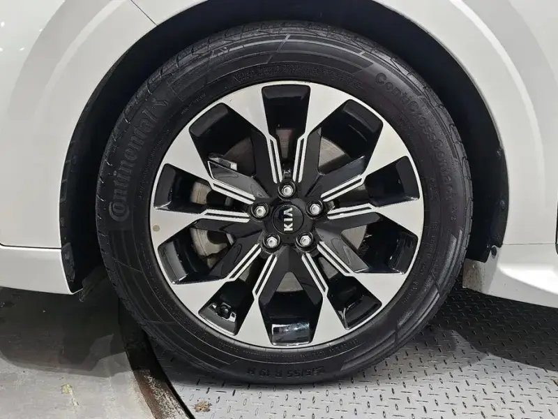 2021 Kia Carnival с пробегом 72 075 км