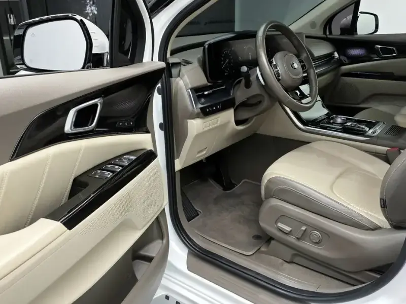 2021 Kia Carnival с пробегом 72 075 км