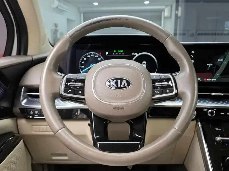 2021 Kia Carnival с пробегом 72 075 км