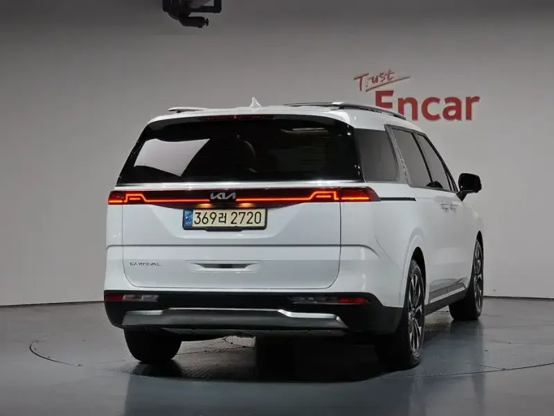 2021 Kia Carnival с пробегом 69 855 км