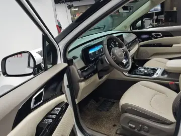 2021 Kia Carnival с пробегом 69 855 км