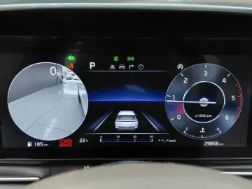 2023 Kia Carnival с пробегом 29 856 км