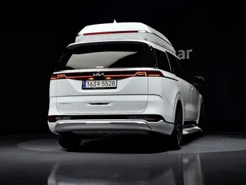 2023 Kia Carnival с пробегом 19 938 км