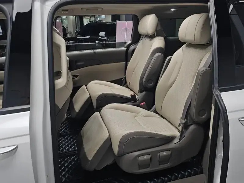2021 Kia Carnival с пробегом 69 855 км