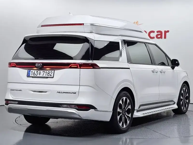 2021 Kia Carnival с пробегом 70 095 км