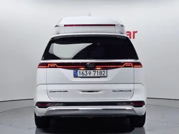 2021 Kia Carnival с пробегом 70 095 км