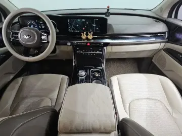 2021 Kia Carnival с пробегом 60 045 км
