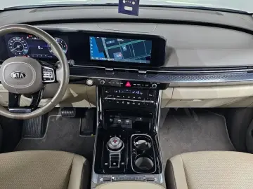 2021 Kia Carnival с пробегом 70 095 км