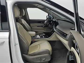 2021 Kia Carnival с пробегом 70 095 км