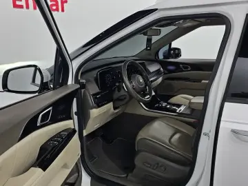 2021 Kia Carnival с пробегом 70 095 км