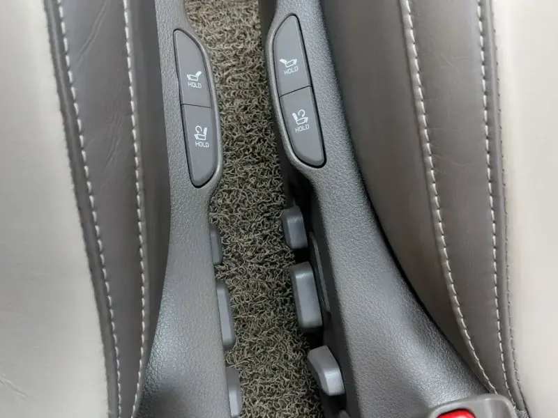 2023 Kia Carnival с пробегом 29 856 км