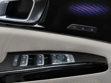 2023 Kia Carnival с пробегом 29 856 км