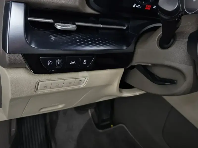 2021 Kia Carnival с пробегом 70 095 км